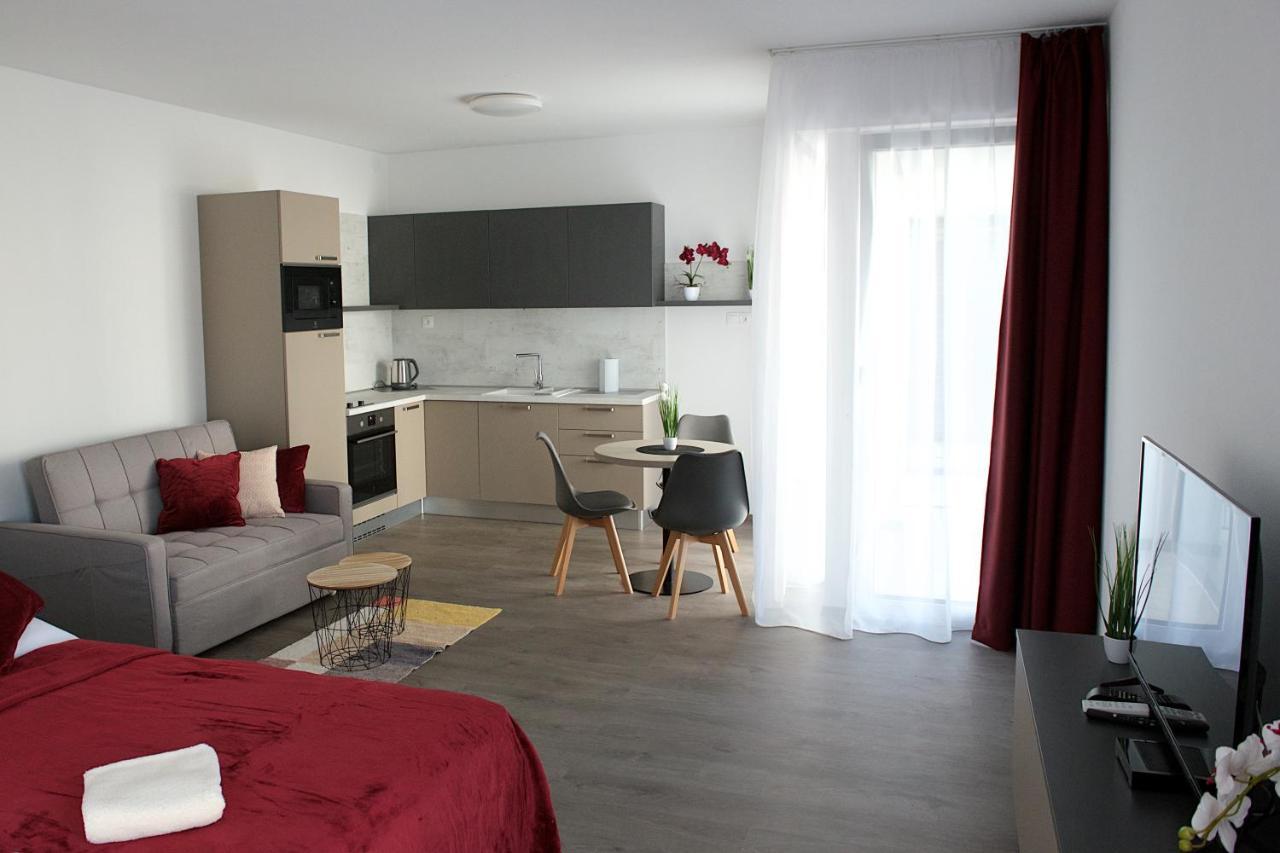 Apartman Greenbay Golf Тренчин Екстер'єр фото