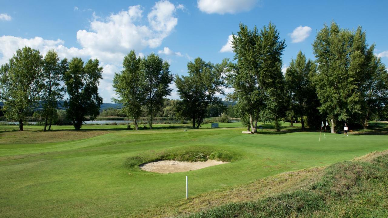 Apartman Greenbay Golf Тренчин Екстер'єр фото